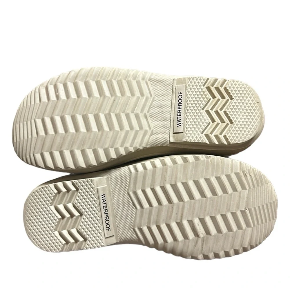 Sorel‎ Joan of Arctic Boots Women’s 7 Waterproof Warm Winter Outdoors in Oatmeal